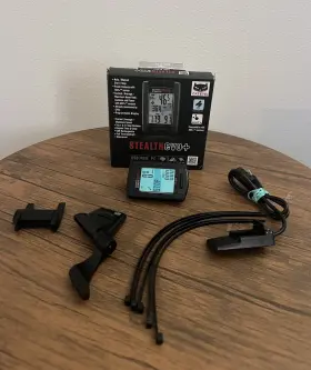 Ca240stevop Cateye Cat Eye Stealth Evo Plus Cc-gl51 Gps Hr11 Heart Isc-11 Speed Sensor