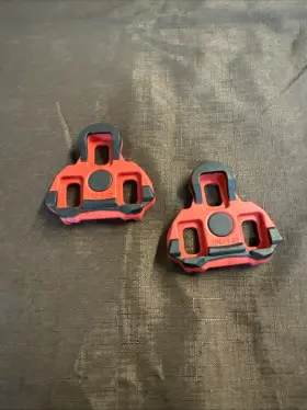 010-13138-00 Garmin Rally Pedal Cleats Open Box