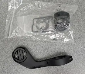010-13152-00 Garmin Edge Flush Out Front Mount - Black