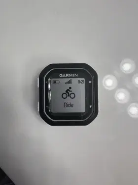 0101311800 Garmin Edge 25 Gps Cycling Computer With Charger And Mounting Accessories
