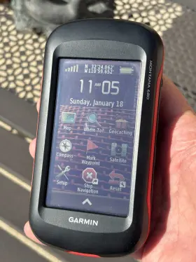 Gps0100153411 Garmin Montana 680 Gps For Parts Of Repair