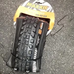 Maxxis Minion Dhf D29 X2.5 Mtb Folding Tyre Wt 3CT Exo Tr. Fixed Price $74.00.